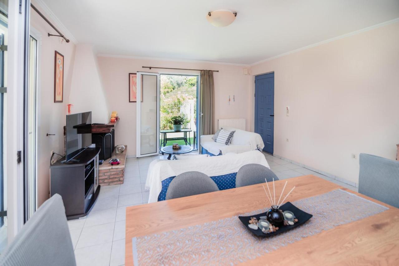 Anna Maria House Apartment Perama  Exterior photo